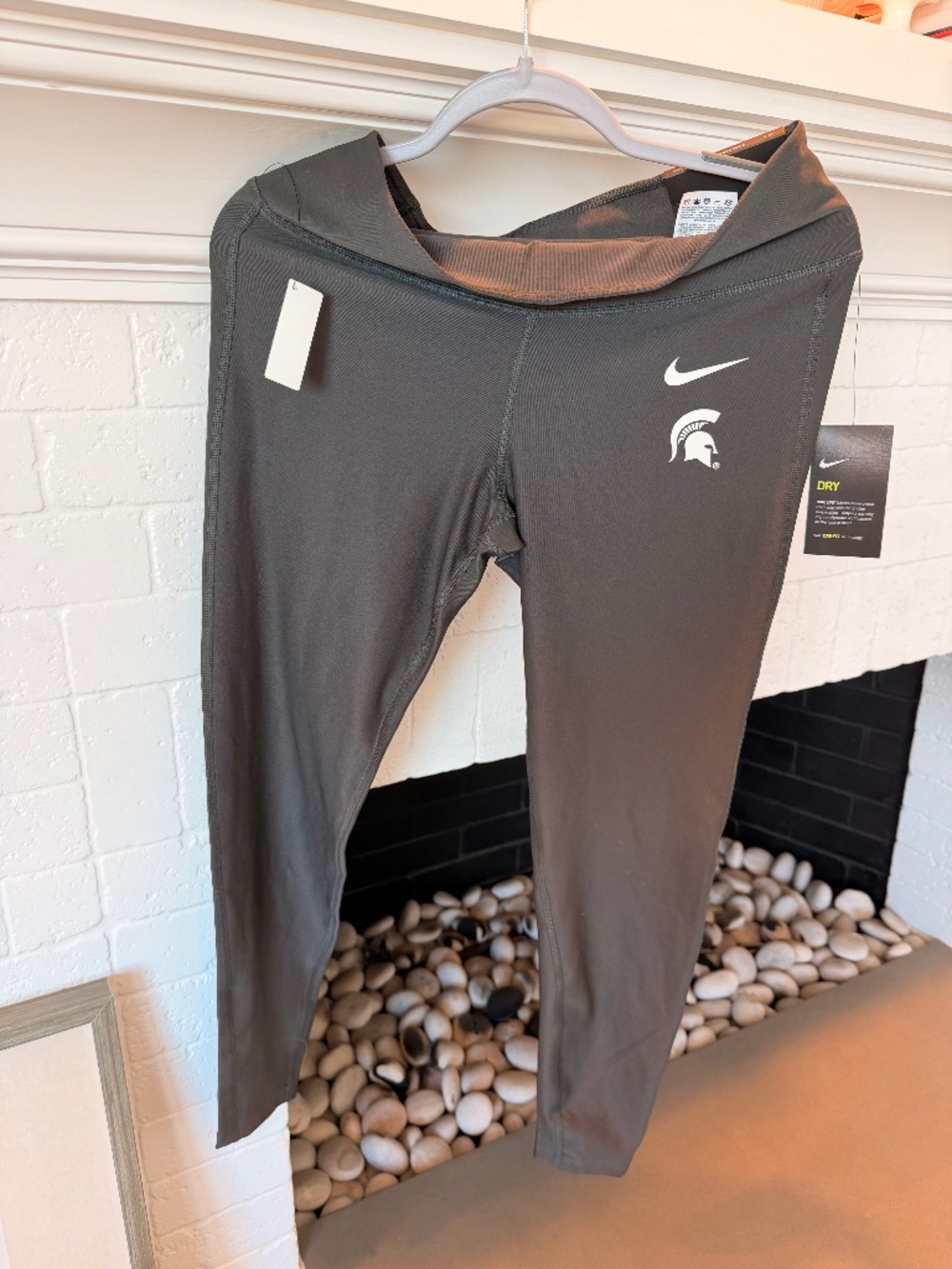 NWT Nike Michigan State MSU (Go Green!) Dri-Fit running tights